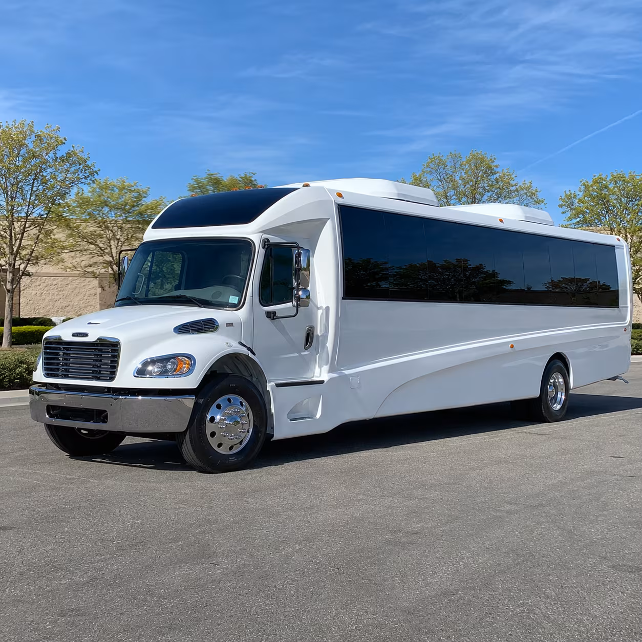 pomona 20 passenger minibus