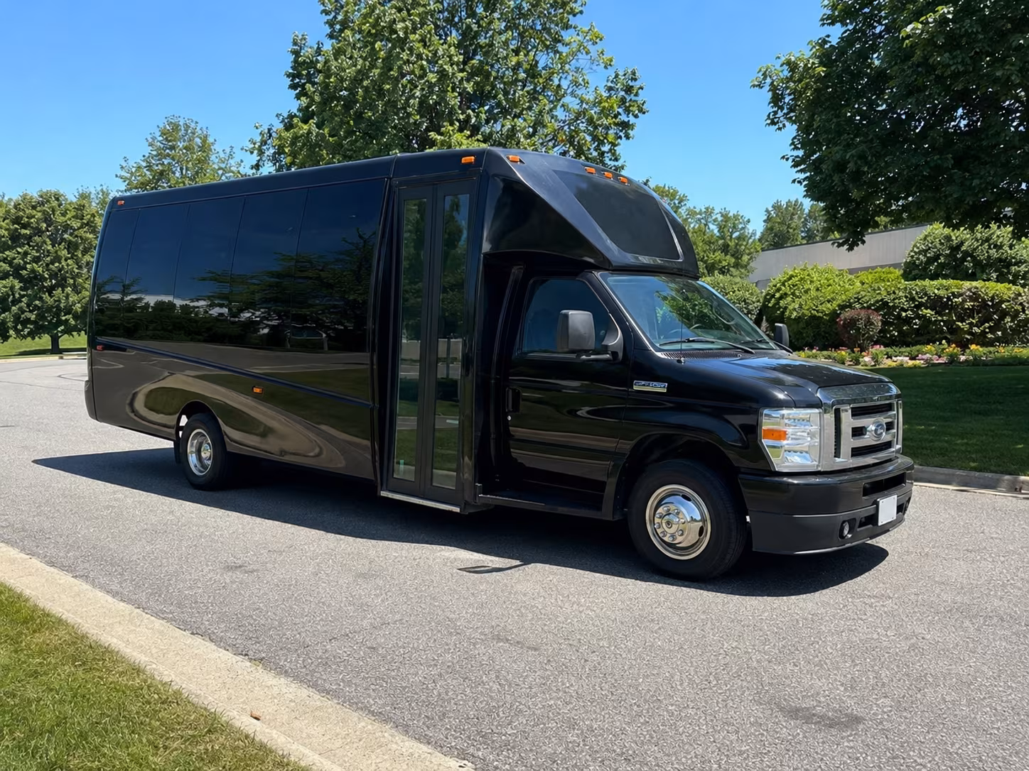 pomona new years eve party bus rental